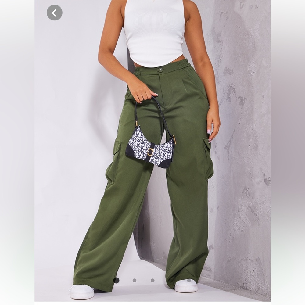 Pretty Little Thing petite khaki utility cargos SIZE 6